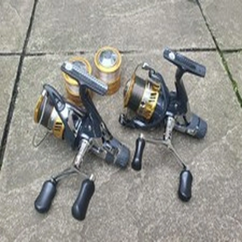 Pair Of Shimano Sahara 4000 Fishing Reels