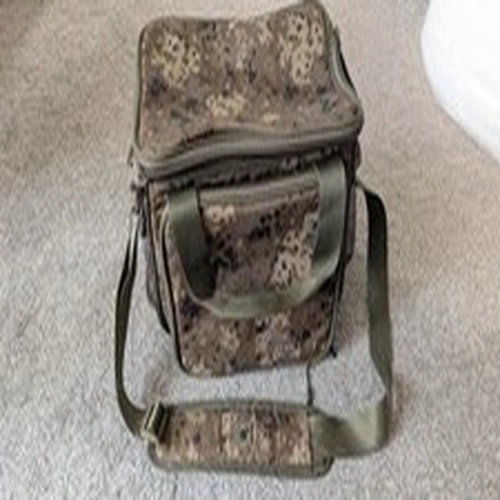 1 X THINKING ANGLERS CAMFLECK COOL BAG / THINKING ANGLERS LUGGAGE / FISHING
