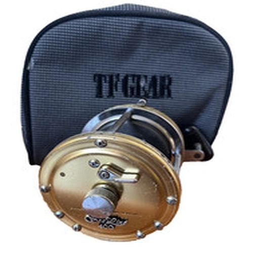 Daiwa Sea Line SeaLine 400 Reel Fishing with Case