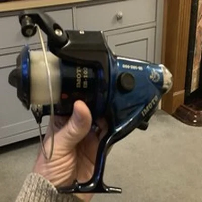 Large Imoto Long Cast Fishing Reel 8 1/2” x 6” Inches NO RESERVE