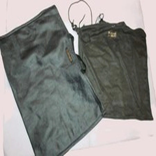 2 KEEPNET BAGS 1x LUREFLASH 1x WYCHWOOD