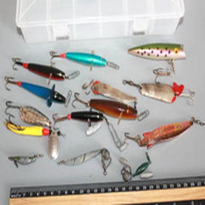 FISHING  LURES /SPINNERS GOOD MIXED LOT & SOME VINTAGE WEIGHTS IN LARGE LURE BOX
