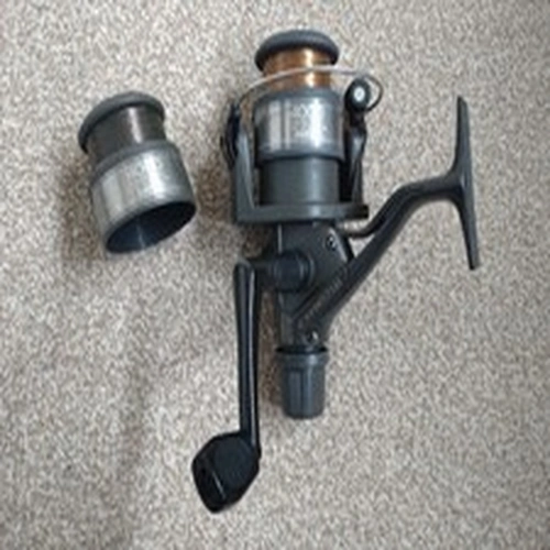 Shimano Hyperloop 4000 RK Fishing Reel in Great Condition with Spare Spool. 