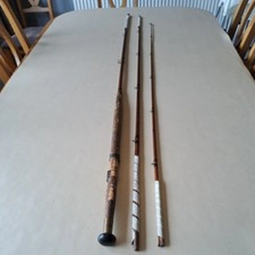 A Playfair Sole Maker Aberdeen Grants Vibration 3 piece fishing rod spliced