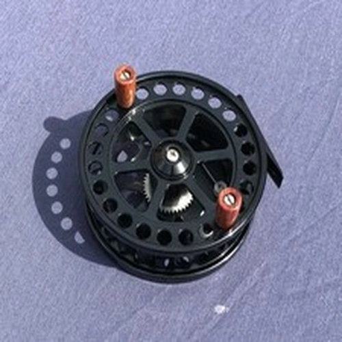 MAXCATCH 4 1/2" Centrepin Float Fishing Reel in MINT Condition..(See Pics)