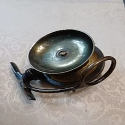 VINTAGE & SCARCE MALLOCHS BRASS CENTRE PIN FISHING REEL IN UNCLEANED CONDITION