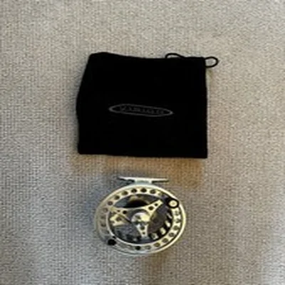 Vision Koma Large Arbor #6/7 Fly Reel in Silver