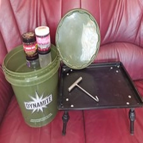 carp fishing bivvy table dynamite bucket pop ups bivvy peg puller