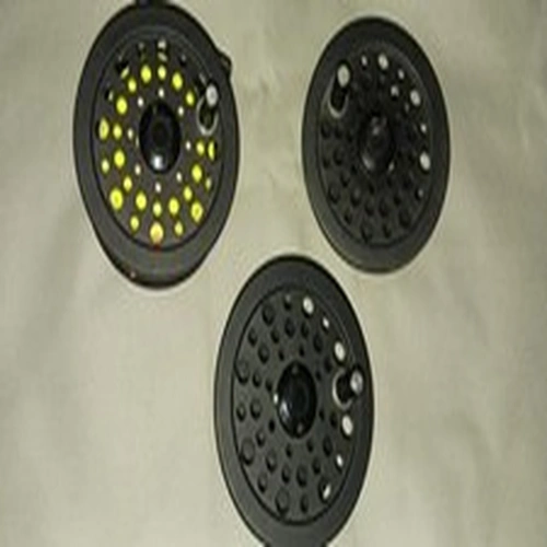 MICHAEL EVANS & Co FLY FISHING REEL + 2  SPARE SPOOLS. USED.