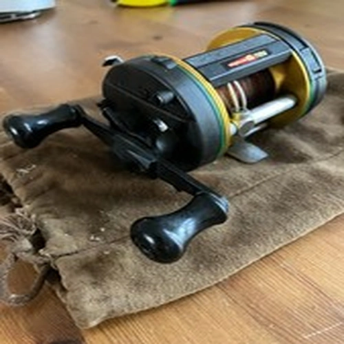 ABU GARCIA AMBASSADEUR 6500 GR, LEVEL WIND,  REEL WITH CLOTH BAG
