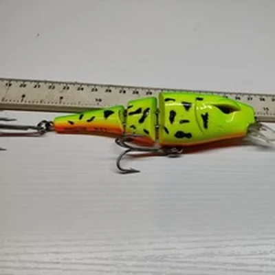 TOP QUALITY,OLD SCHOOL,SPRO-JOINTED PIKE FIGHTER-,PIKE FISHING LURE.