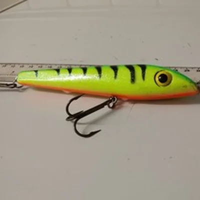 VERY,RARE,VINTAGE,WOODEN,JERKBAIT, SWIMBAIT-AMERICAN MADE PIKE FISHING LURE