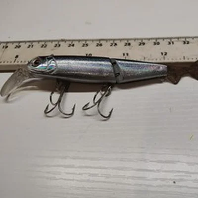 TOP  QUALITY,OLD SCHOOL,N'GAGE- JOINTED HYBRID MINNOW-BASS,PIKE FISHING LURE.