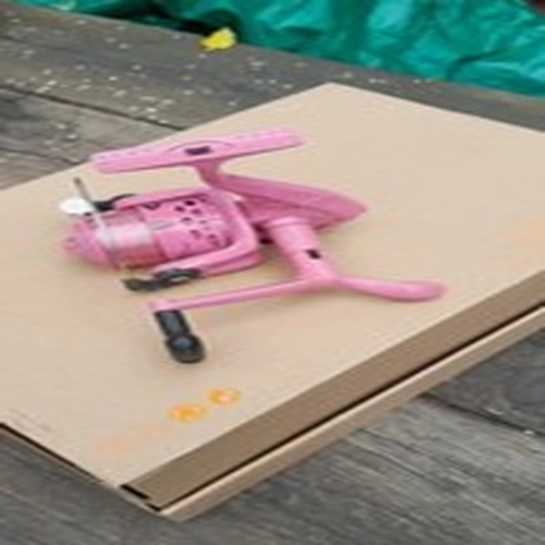Fladen Match/spinning Reel. Pink