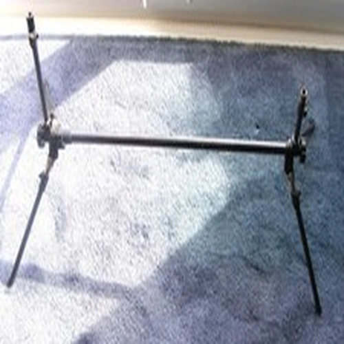 Fox Black Base Pod for fishing. 4 x 9" legs. 2 top pieces. Extendable