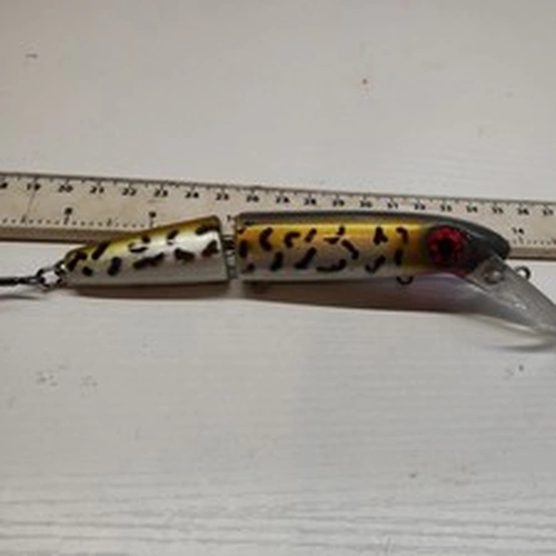TOP QUALITY,OLD SCHOOL,BUCHERTAIL- DEPTH RAIDER,JERKBAIT-PIKE FISHING LURE