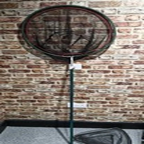 Fishing Landing Net Long Handle 50cm Black Mesh Green/Red Rim Unisex