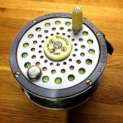 USA Made VALENTINE 3.74" No.95 SINGLE ACTION FLY REEL with Line. A1 Condition