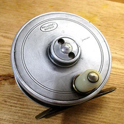 A MALLOCH's OF PERTH PATENT 3" FLY REEL in A1 Condition, 0.75" Drum, Brass Foot