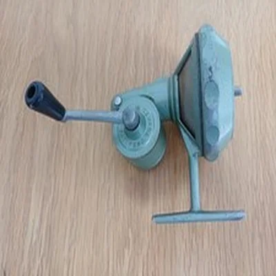VINTAGE RARE ‘TAMCO’ CLOSED FACE FISHING REEL. MADE IN CANADA