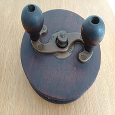 VINTAGE MAHOGANY AND BRASS 6” SEA GULL FISHING REEL