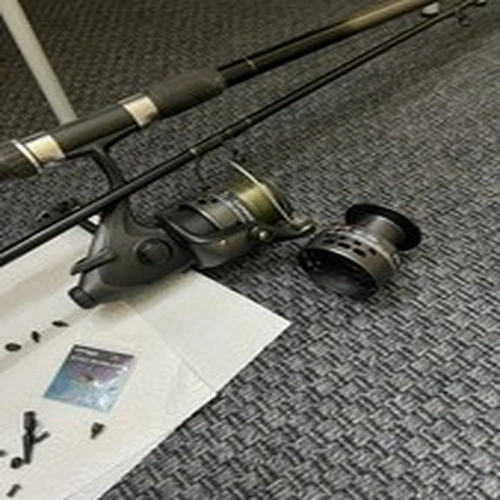 Carp Fishing Combo - Daiwa 12’ Graphite Rod, Carbonite Baitrunner Reel , Extras