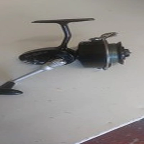 Fishing Reel old school Mitchell 307 Spinning Reel Made In France in good cond.