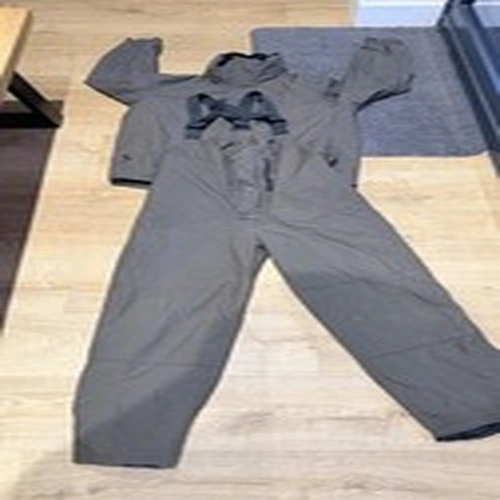 Avid Anywear Waterproof Fishing Suit Jacket & Bib Trousers Size Med, Khaki/Olive