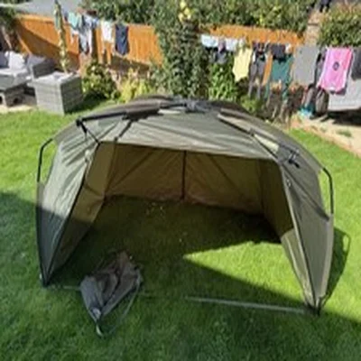 Sonik AXS Shelter / Brolly - Carp Fishing Tent Excellent Condition