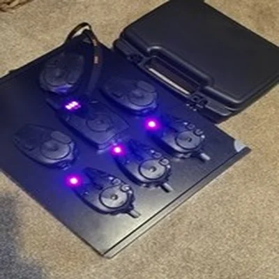 Fox Micron MX Bite Alarm 3 Rod Set with Receiver and Presentation Case - CEI192