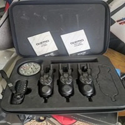 Sonik Gizmo Wireless All Blue Bite Alarm Set Carp Fishing Tackle