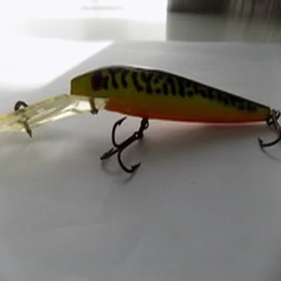 Vintage Rebel 4-3/4" Body Spoonbill Minnow Lure - Used