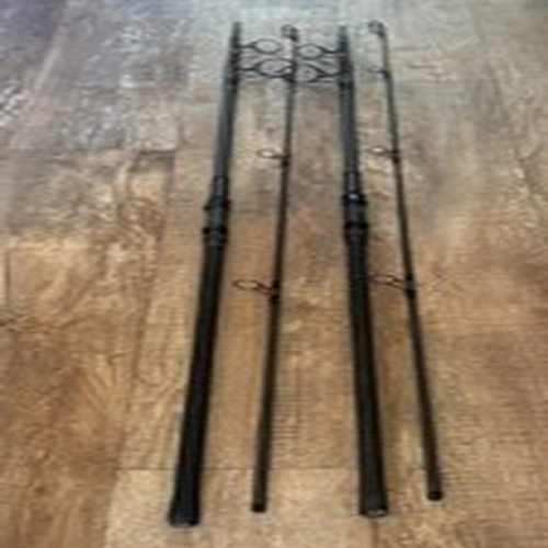 2 x Sonik Insurgent Recon 12ft  Retractables 3lb test curve- used good condition