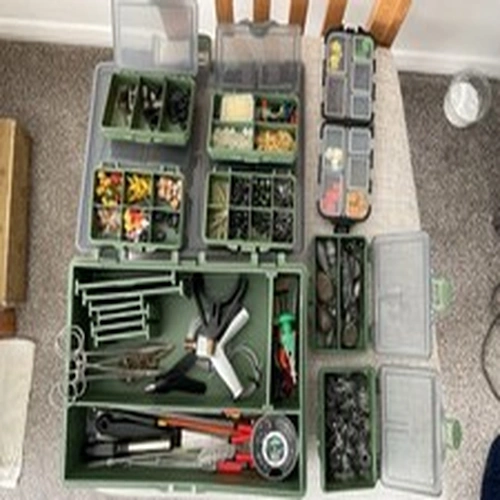 Carp Fishing Tackle JOB LOT- Rod, Net, Leads, Hooks, etc. COLLECTION ONLY(TN38)