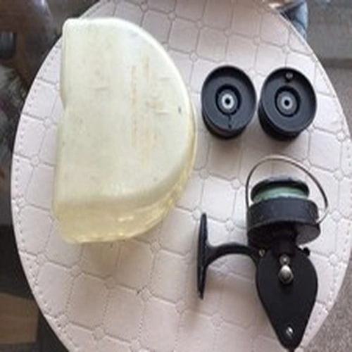 Vintage Intrepid-De-Luxe Fishing Reel with Two Spare Spools - Spares or Repair