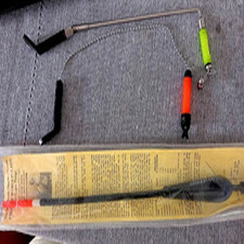 TWO CARP FISHING ALARM CHAIN/SWINGERS AND A VINTAGE POLARIS LEDGER FLOAT