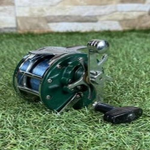 Vintage 3" WINFIELD BASS FISHER MULTIPLIER REEL Fully Working