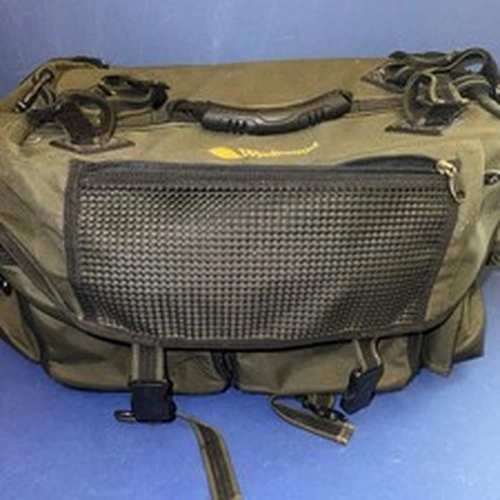 Wychwood Bank Bag With Rod Holders Green Black & Carrying Strap