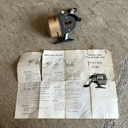Viking F-120 Vintage Fishing Reel Closed Face Spin Casting Reel Made In Japan