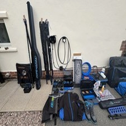 PRESTON FISHING TACKLE PACKAGE – FEEDER CHAIR, ONBOX, RODS, REELS & ACCESSORIES