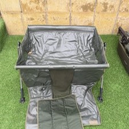 NGT Carp Cradle Unhooking Mat With Knee Pad & Legs,Fishing Mat,