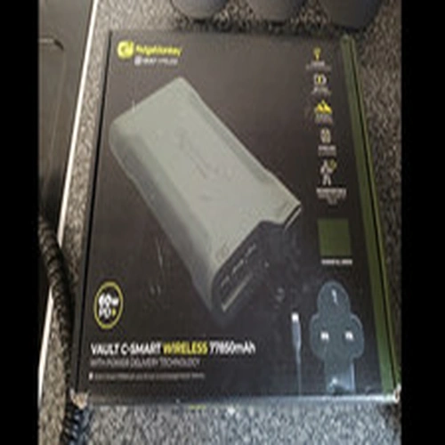 RidgeMonkey Vault C-Smart Wireless USB-C PD 77850mAh Power Bank RM466