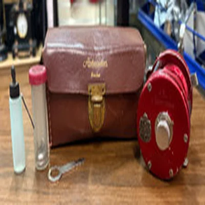 Lovely Vintage Abu Ambassadeur 6000 Fishing Reel Made In Sweden with Case A35