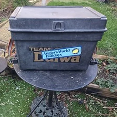Vintage Daiwa Seatbox with Groundbait tray and Octoplus Frame.