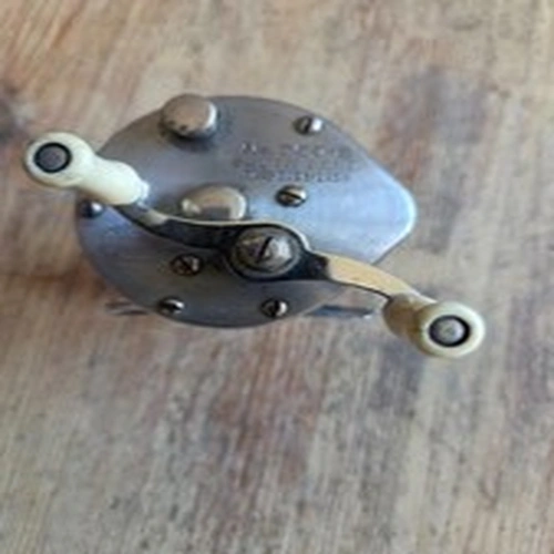 South Bend Baitcast Fishing Reel No. 350-B Freshwater Vintage