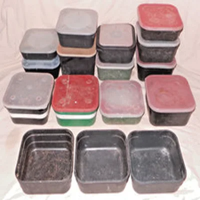 job lot of 16 maggot - bait tubs inc drennan & tek-neek V.G.C.