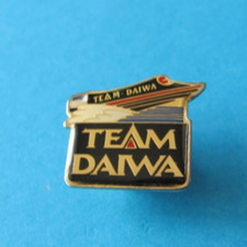 Vintage TEAM DAIWA Power Boat Team Pin Badge & Fishing Tackle Supplier.