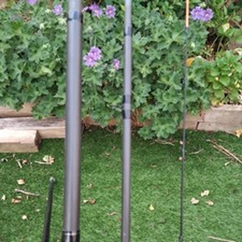 Shimano Solstace 13’ Heavy Feeder Rod. 3,4 and 5 oz tips and bag.