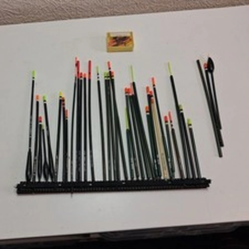 Vintage 9 x carbonytes 4 AT  19 Dippa Plastic Wagglers plus 14 spare tips.
