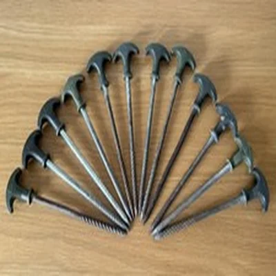 TRAKKER BIVVY PEGS X12 GREEN TEMPEST 8 INCH